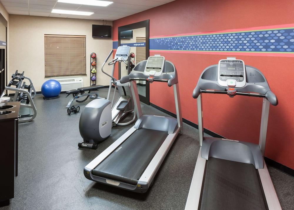 Hampton Inn & Suites Tulare Zewnętrze zdjęcie