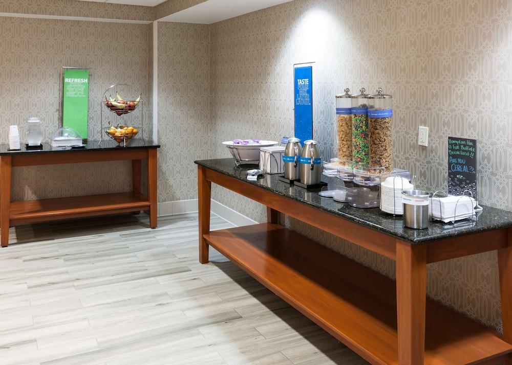 Hampton Inn & Suites Tulare Zewnętrze zdjęcie