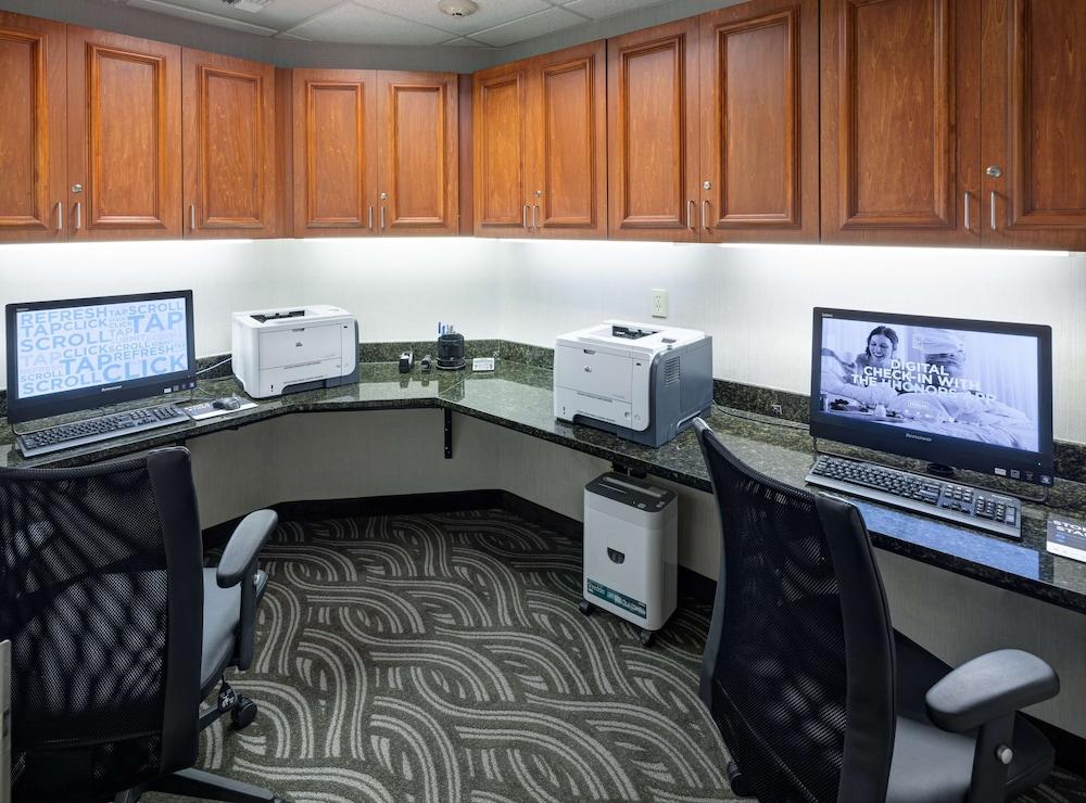Hampton Inn & Suites Tulare Zewnętrze zdjęcie