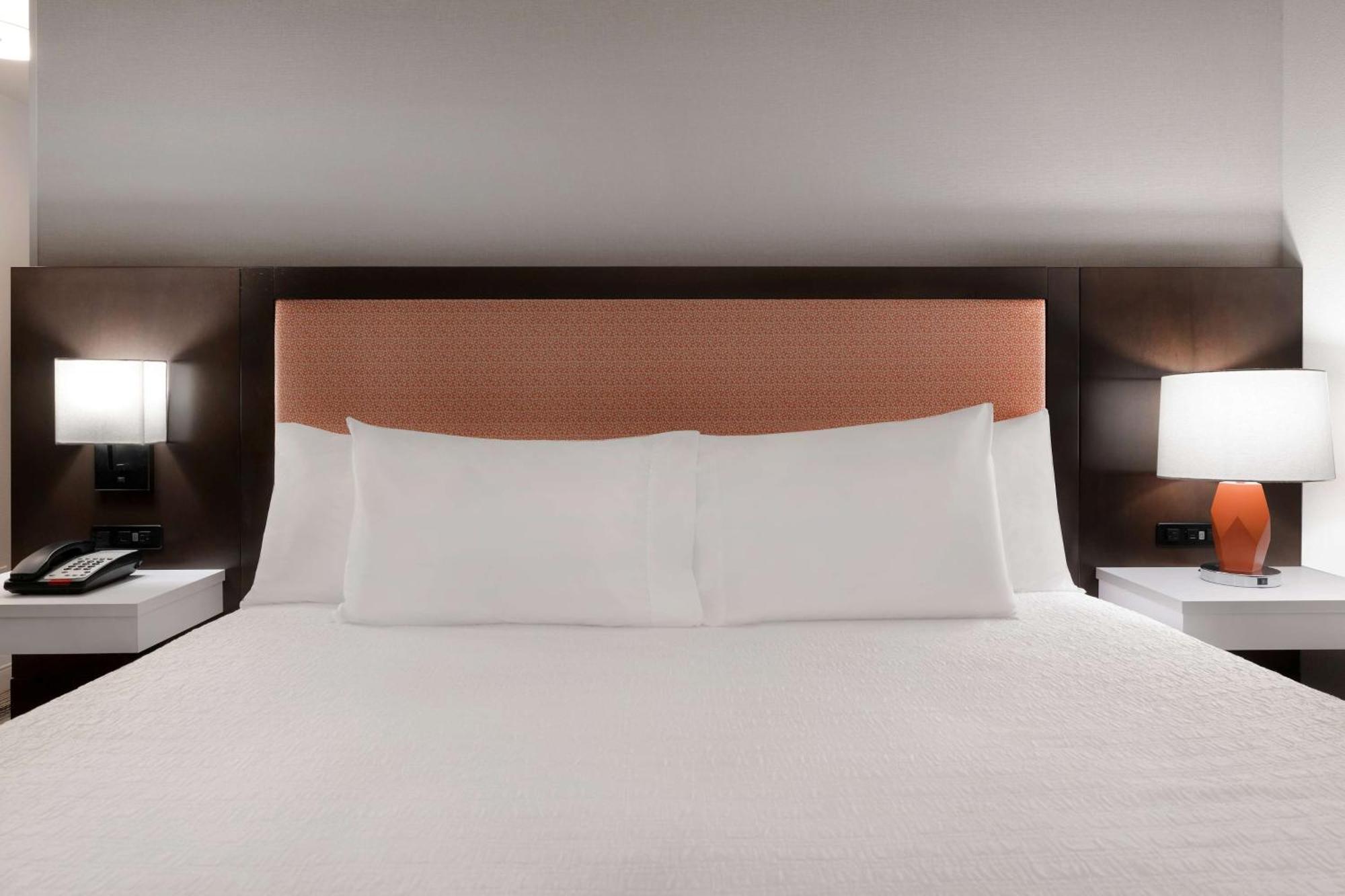 Hampton Inn & Suites Tulare Zewnętrze zdjęcie