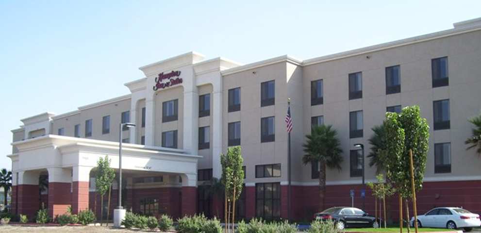 Hampton Inn & Suites Tulare Zewnętrze zdjęcie